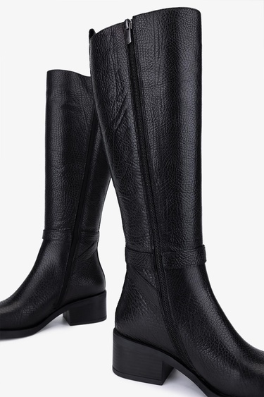  Valmenti Kadın Hakiki Deri Siyah Topuklu Çizme