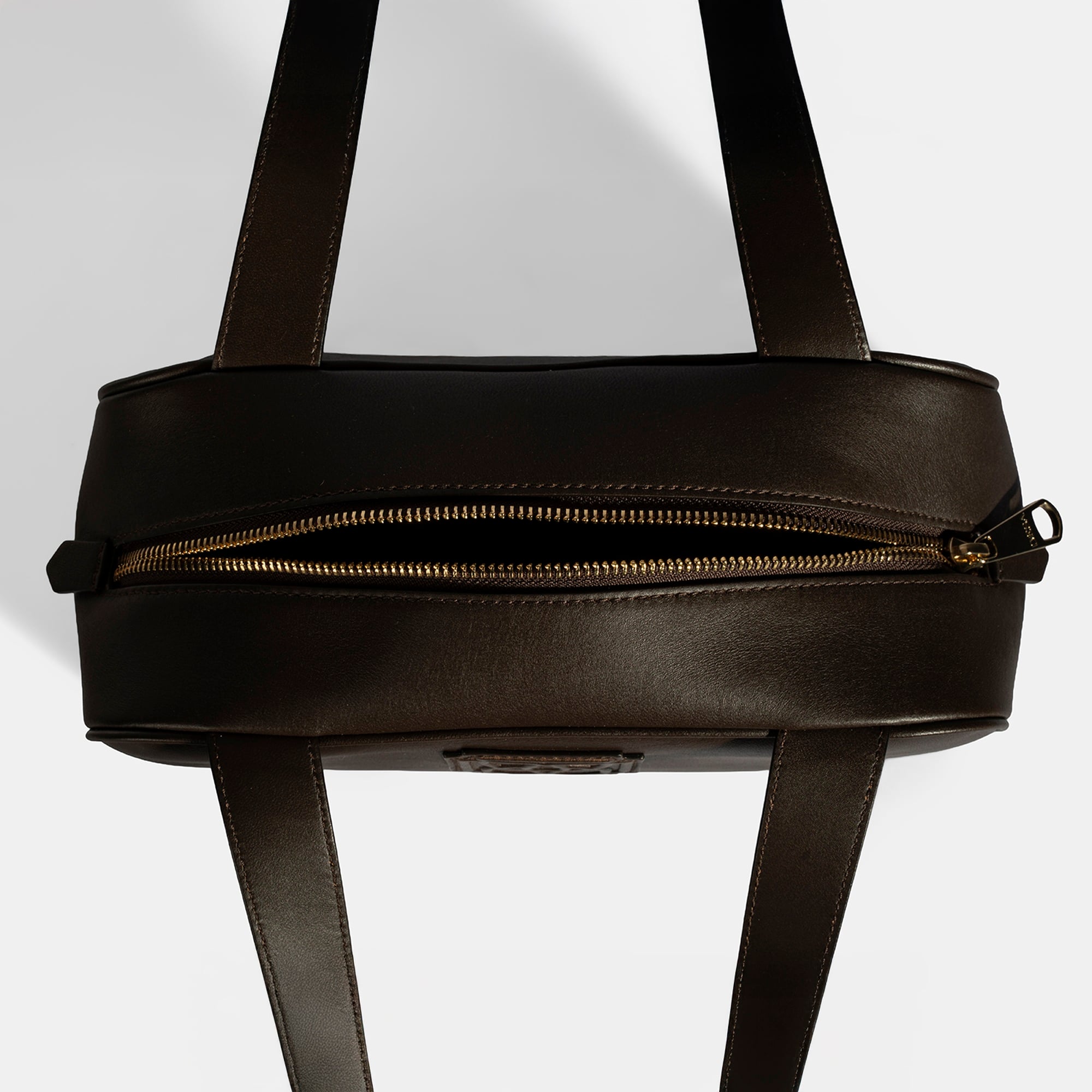 Kadın Koyu Kahve Monogram Logolu Deri Omuz Çantası