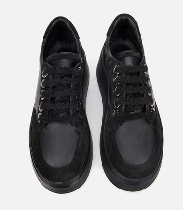  Kadın Deri Siyah Bağcık Detaylı Kalın Tabanlı Spor Ayakkabı