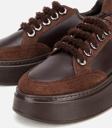  Kadın Deri Kahverengi Bağcık Detaylı Kalın Tabanlı Spor Ayakkabı