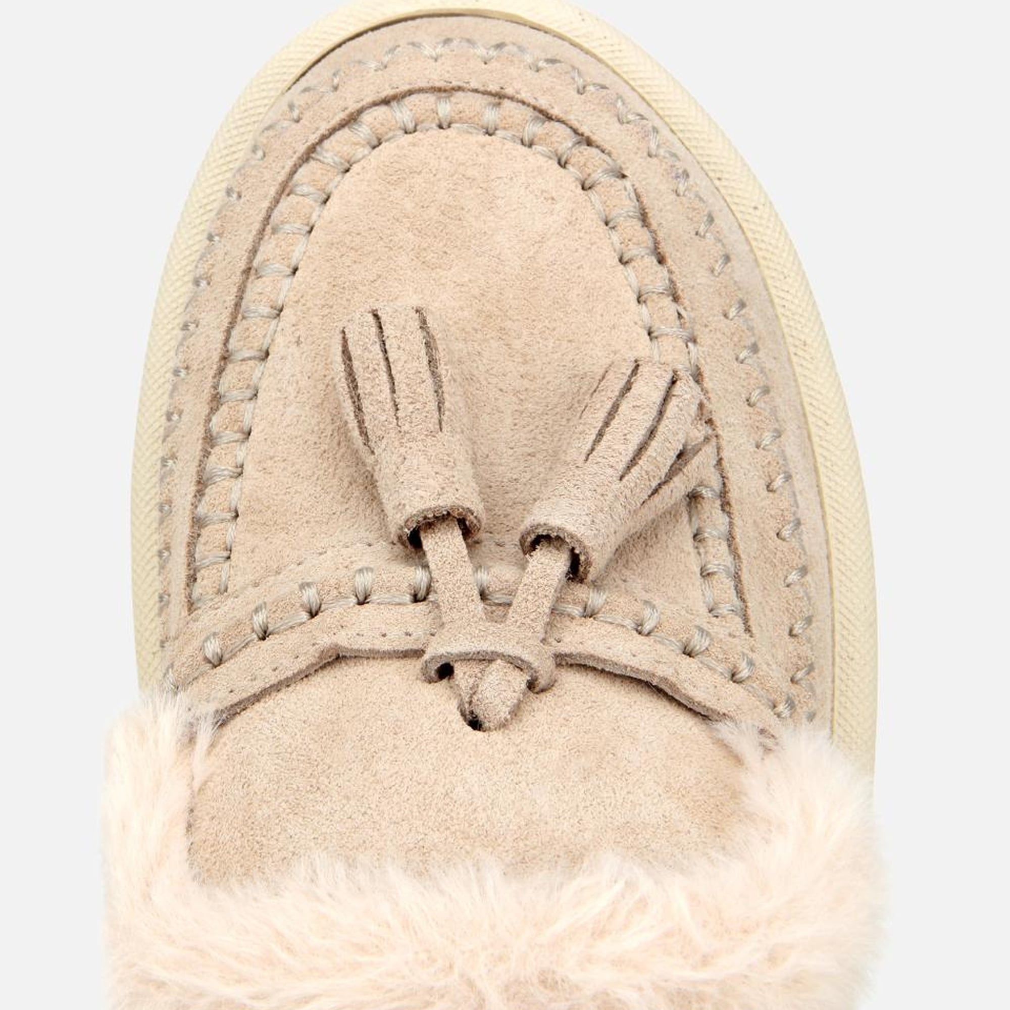 Kadın Süet Deri Bej İçi Kürklü Püskül Detaylı Düz Terlik