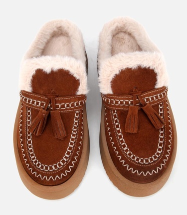  Kadın Süet Deri Kahverengi İçi Kürklü Püskül Detaylı Düz Terlik