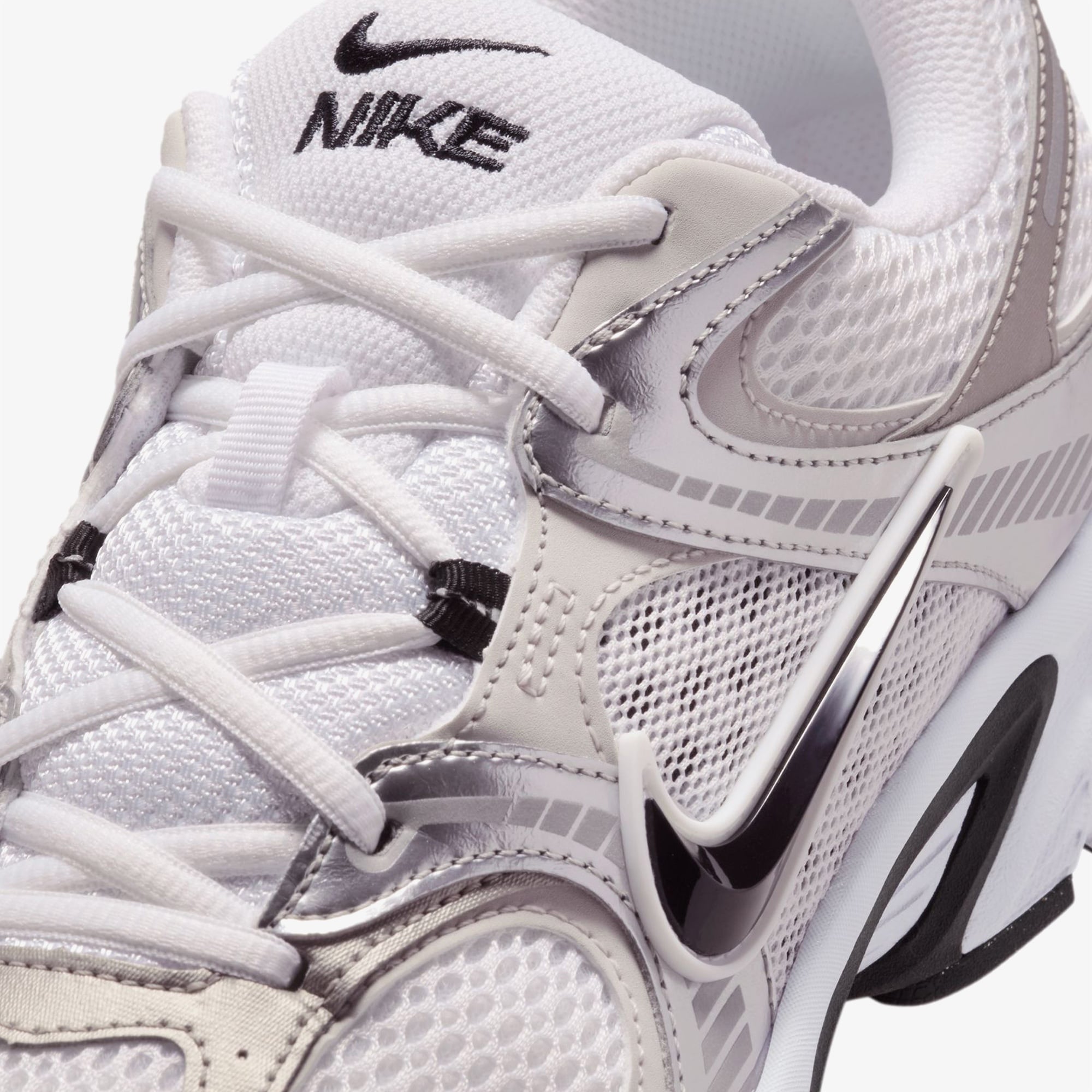 Nike V5 RNR Erkek Beyaz Spor Ayakkabı