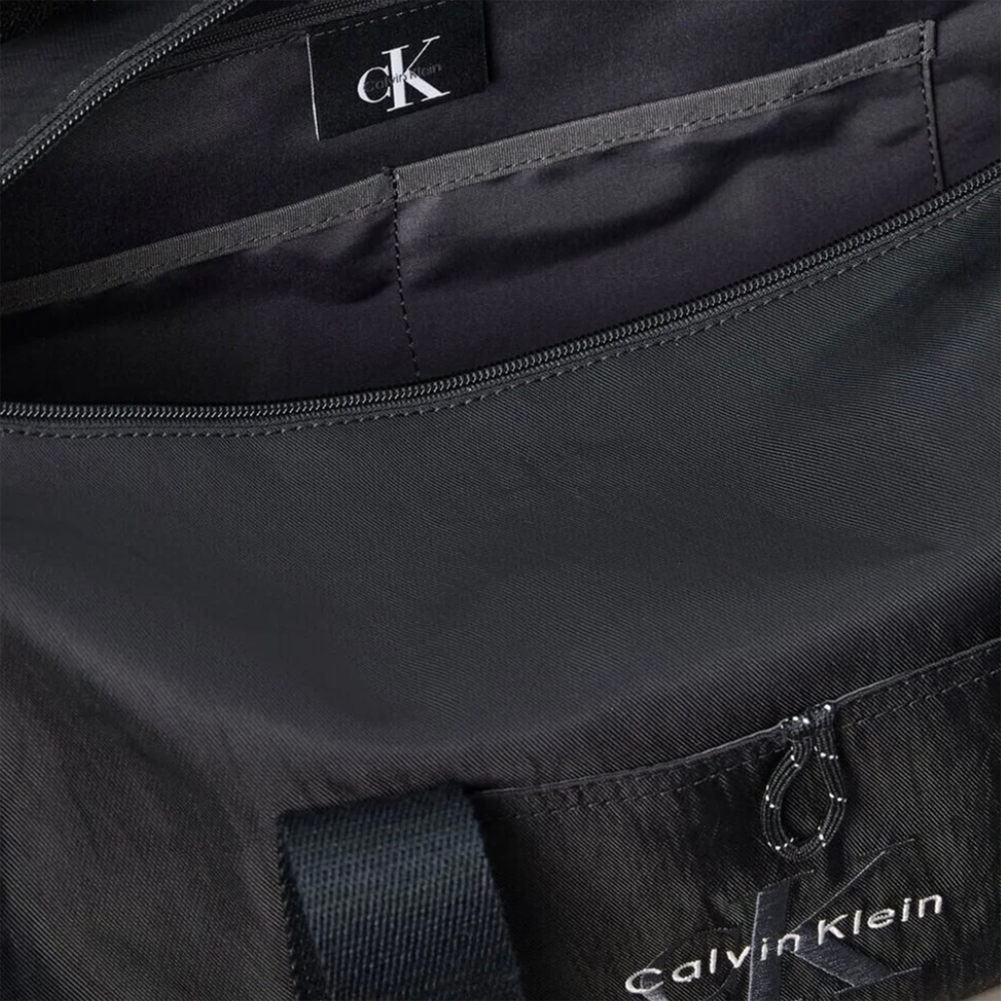 Calvin Klein Bold Weekender Erkek Siyah Spor Çantası