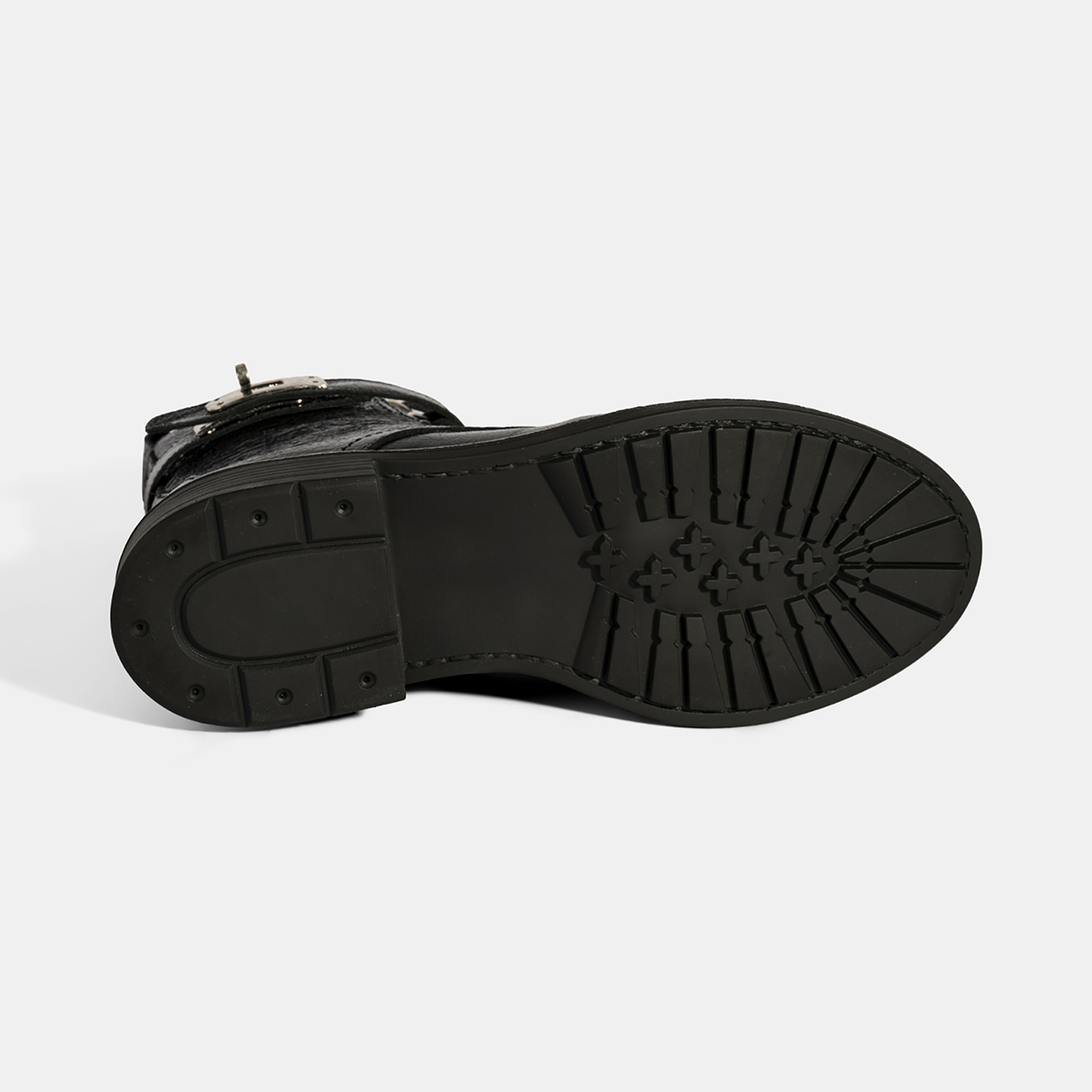 Kadın Siyah Bağcıklı Metal Aksesuarlı Deri Postal Bot