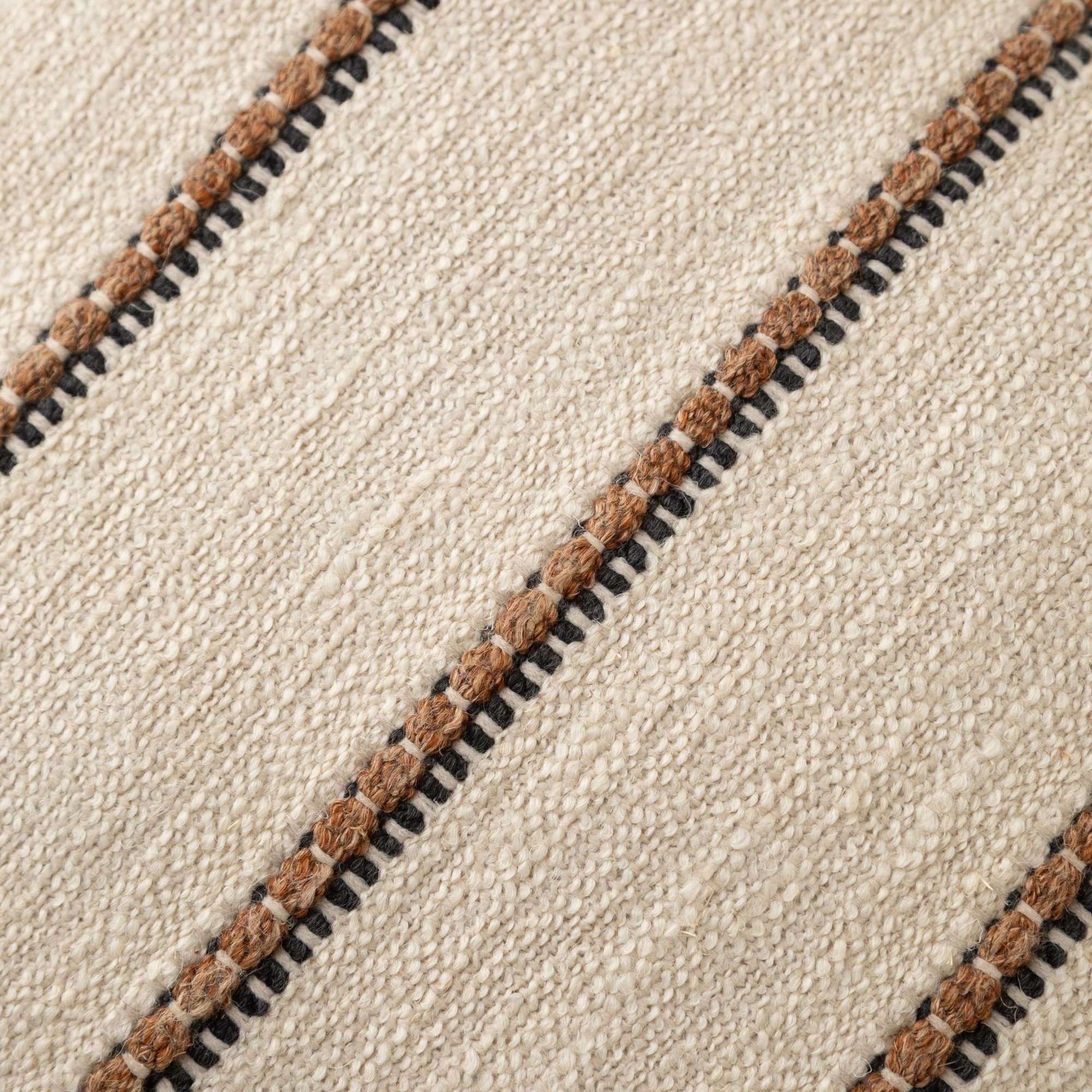 VIOLA ÇİZGİLİ KIRLENT EKRU 50X50