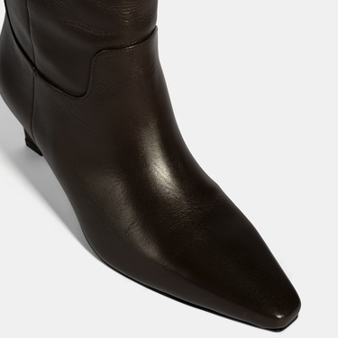  Kadın Kahve Topuklu Deri Çizme