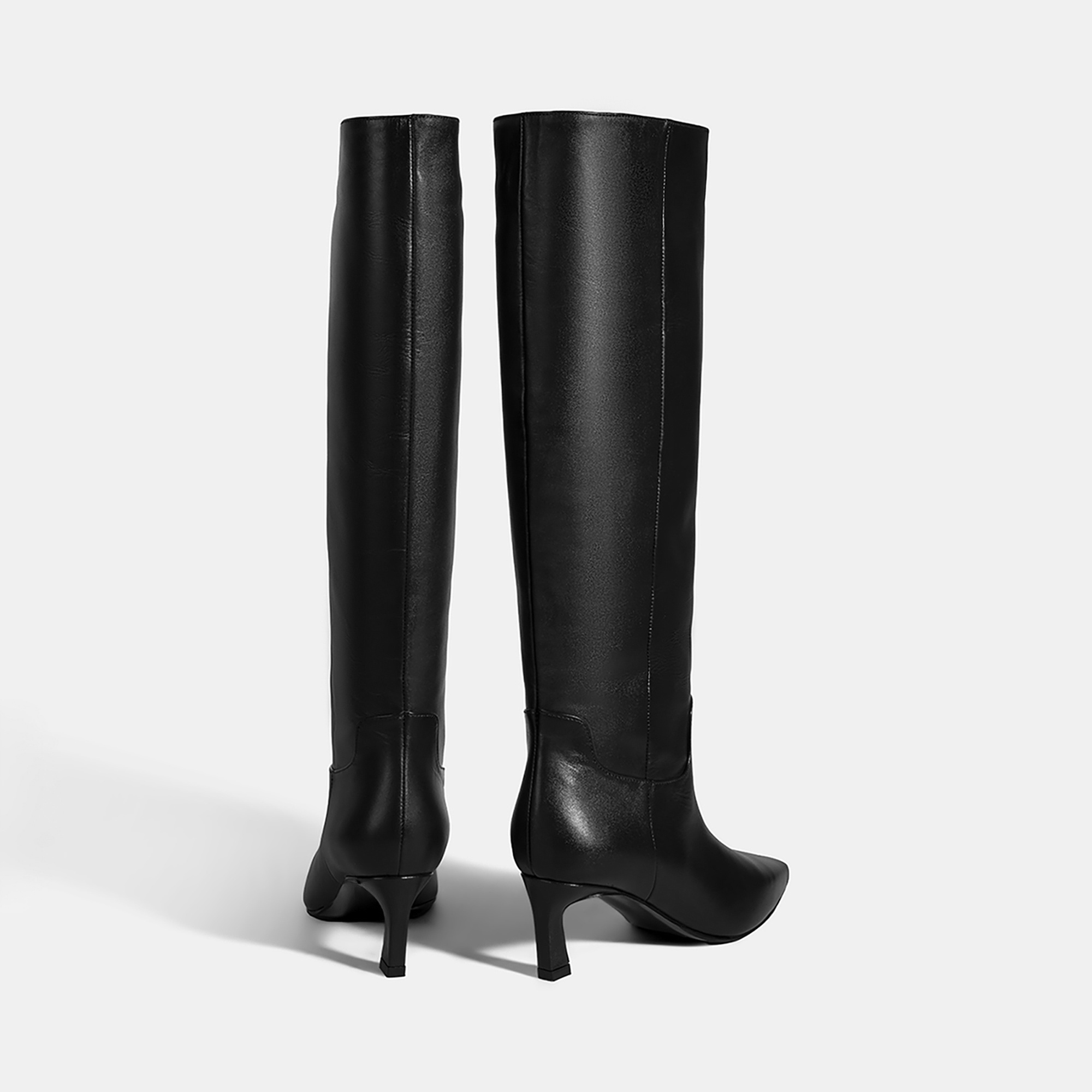 Kadın Siyah Topuklu Deri Çizme