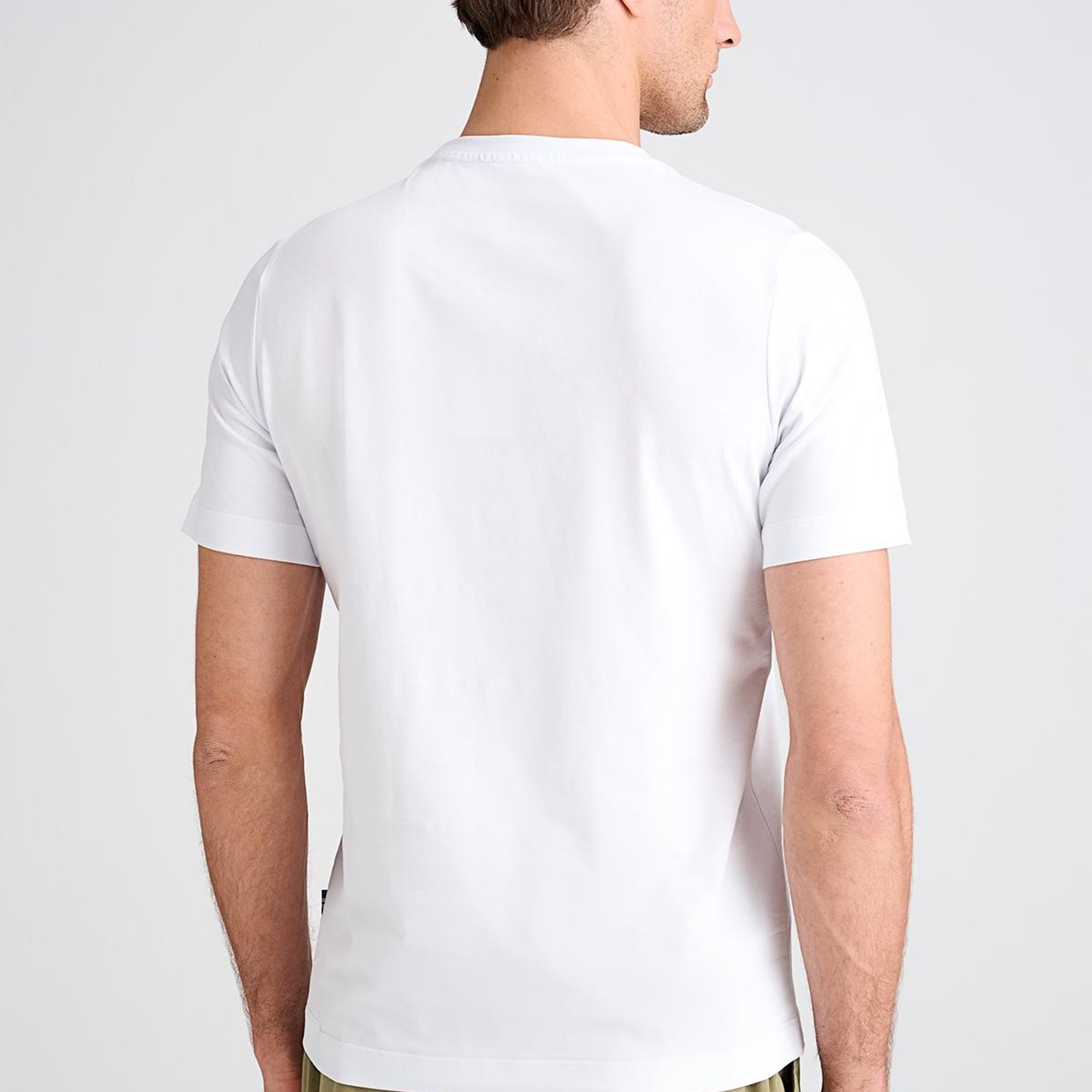 Erkek Beyaz Bodrum Desenli T-Shirt