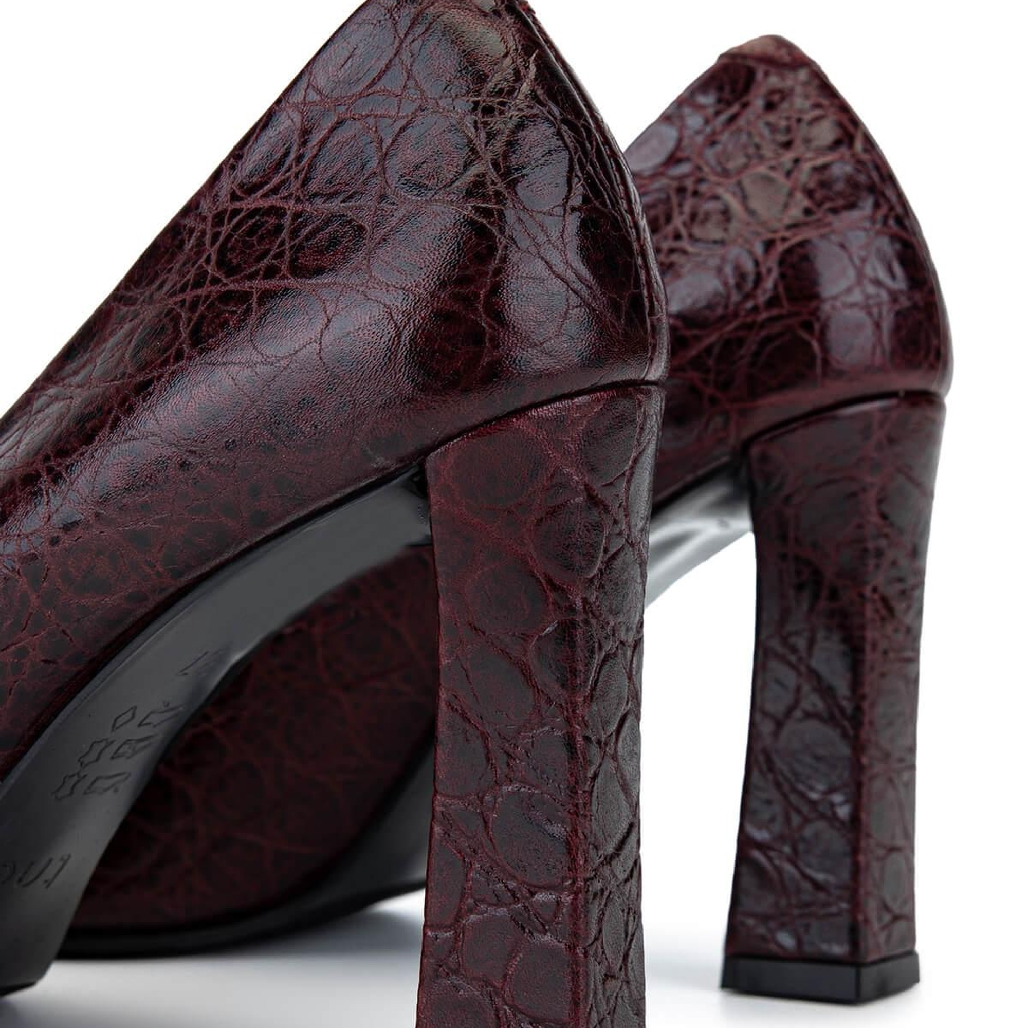 Tamer Tanca Kadın Bordo Rugan Topuklu Ayakkabı