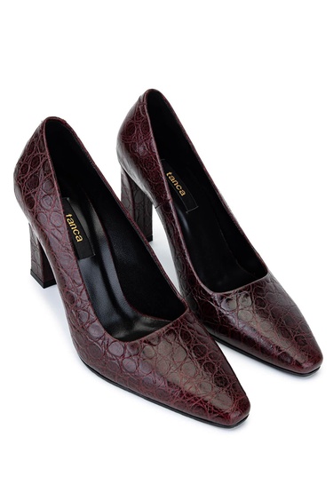 Tamer Tanca Kadın Bordo Rugan Topuklu Ayakkabı