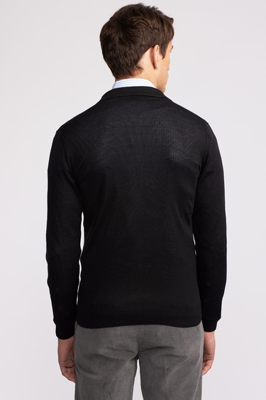  Erkek Siyah Yün Düğmeli Gömlek Yakalı Kazak