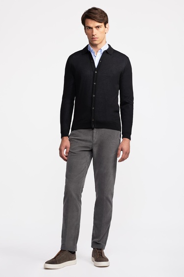  Erkek Siyah Yün Düğmeli Gömlek Yakalı Kazak