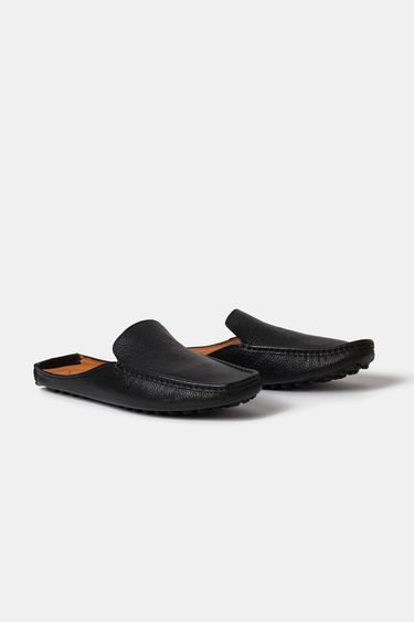  Erkek Siyah Deri Kapalı Terlik