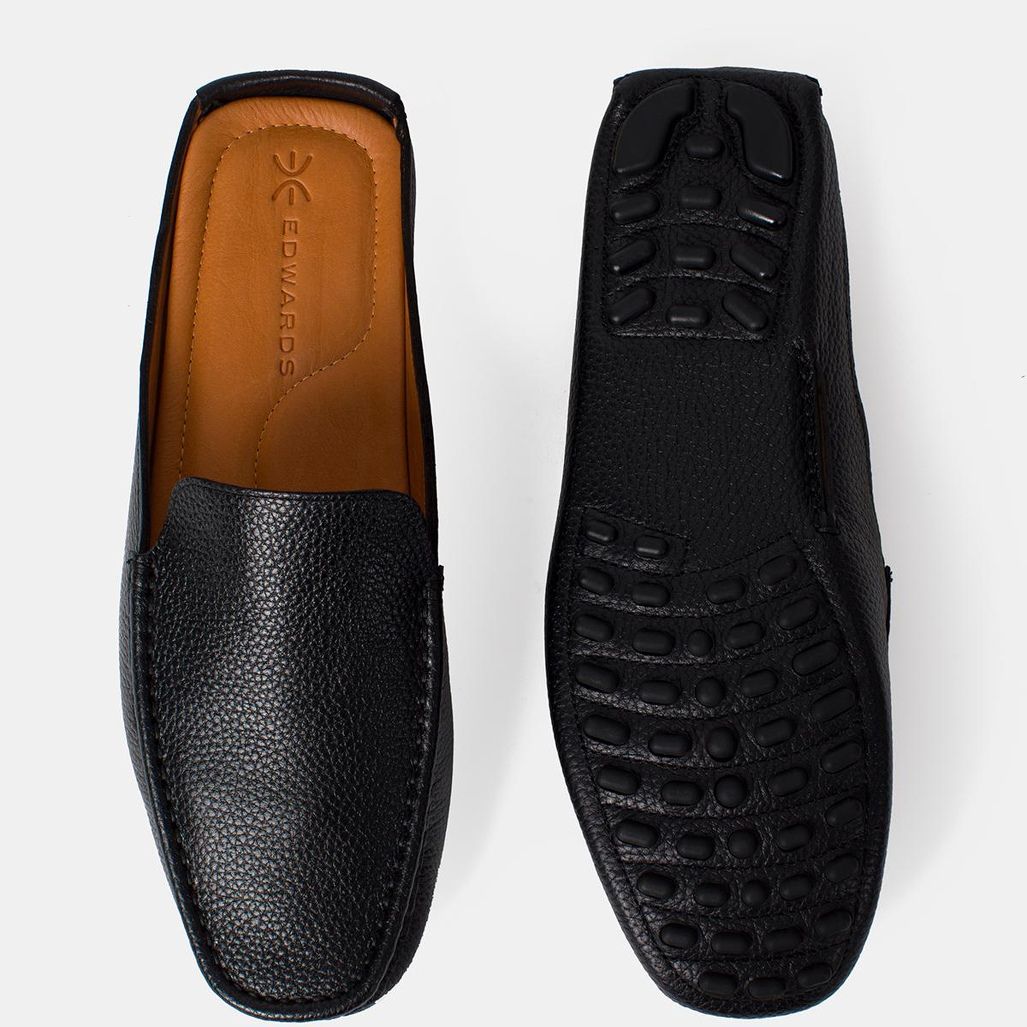 Erkek Siyah Deri Kapalı Terlik