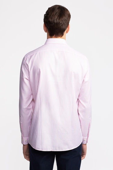  Erkek Pembe Cooper Fit Düğmeli Yaka Çizgili Spor Gömlek