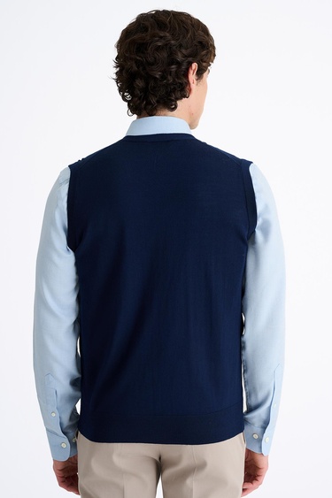  Erkek Lacivert Yün Süveter