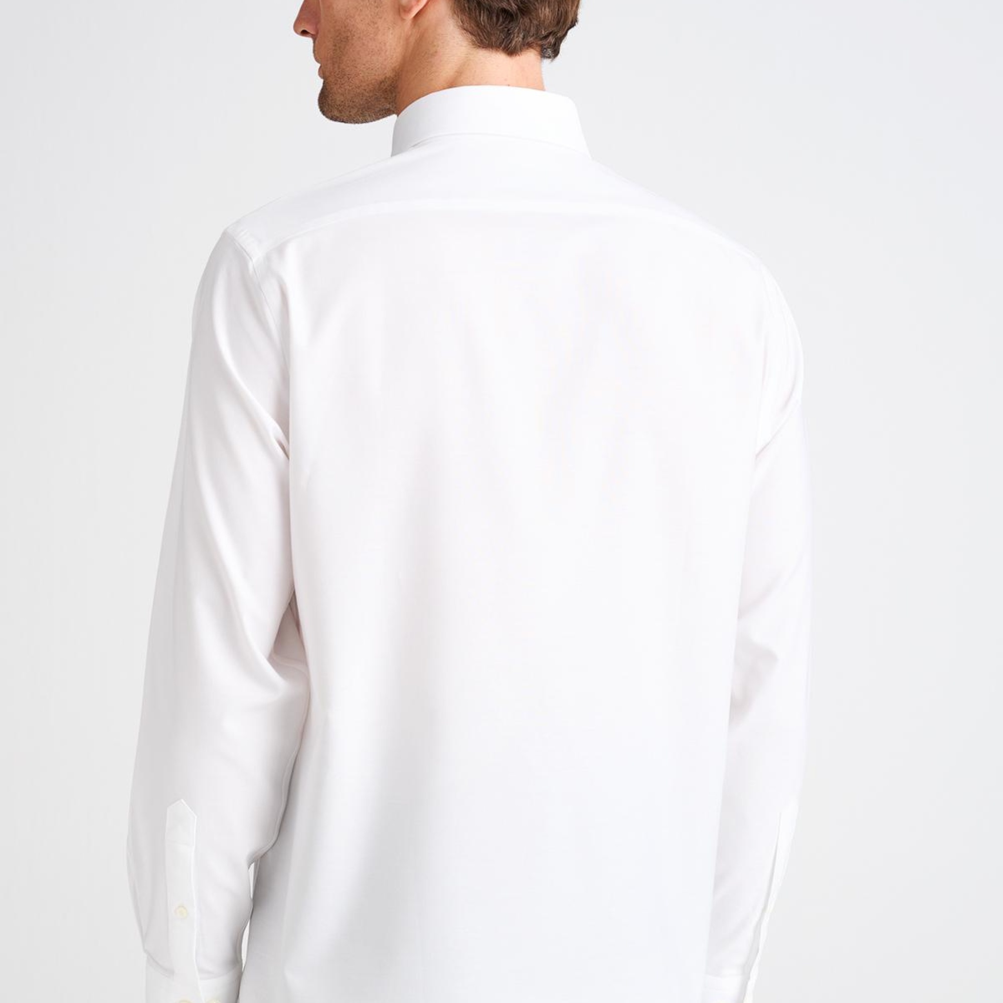 Erkek Beyaz Cooper Fit Düğmeli Yaka Spor Gömlek