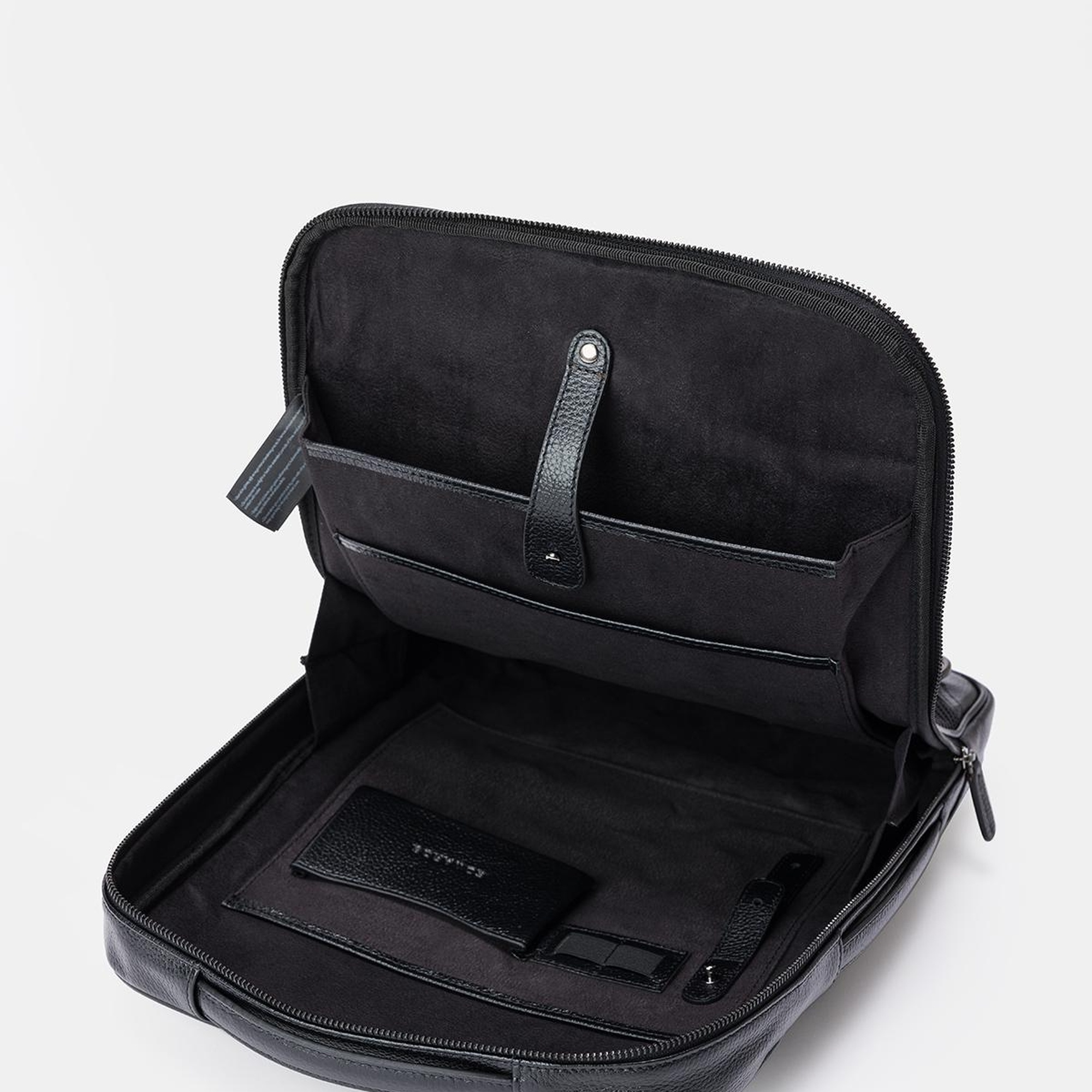 Erkek Siyah Deri Sırt Çantası