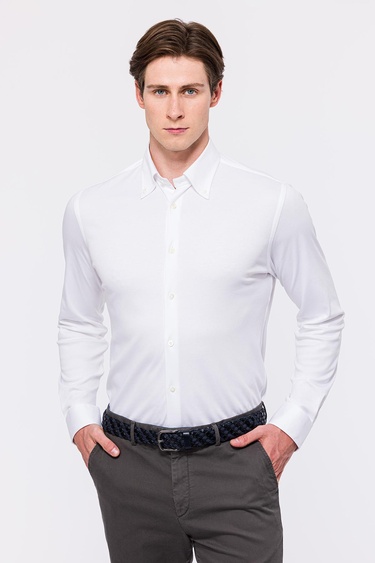  Erkek Beyaz Cooper Fit Düğmeli Yaka İnterlock Gömlek