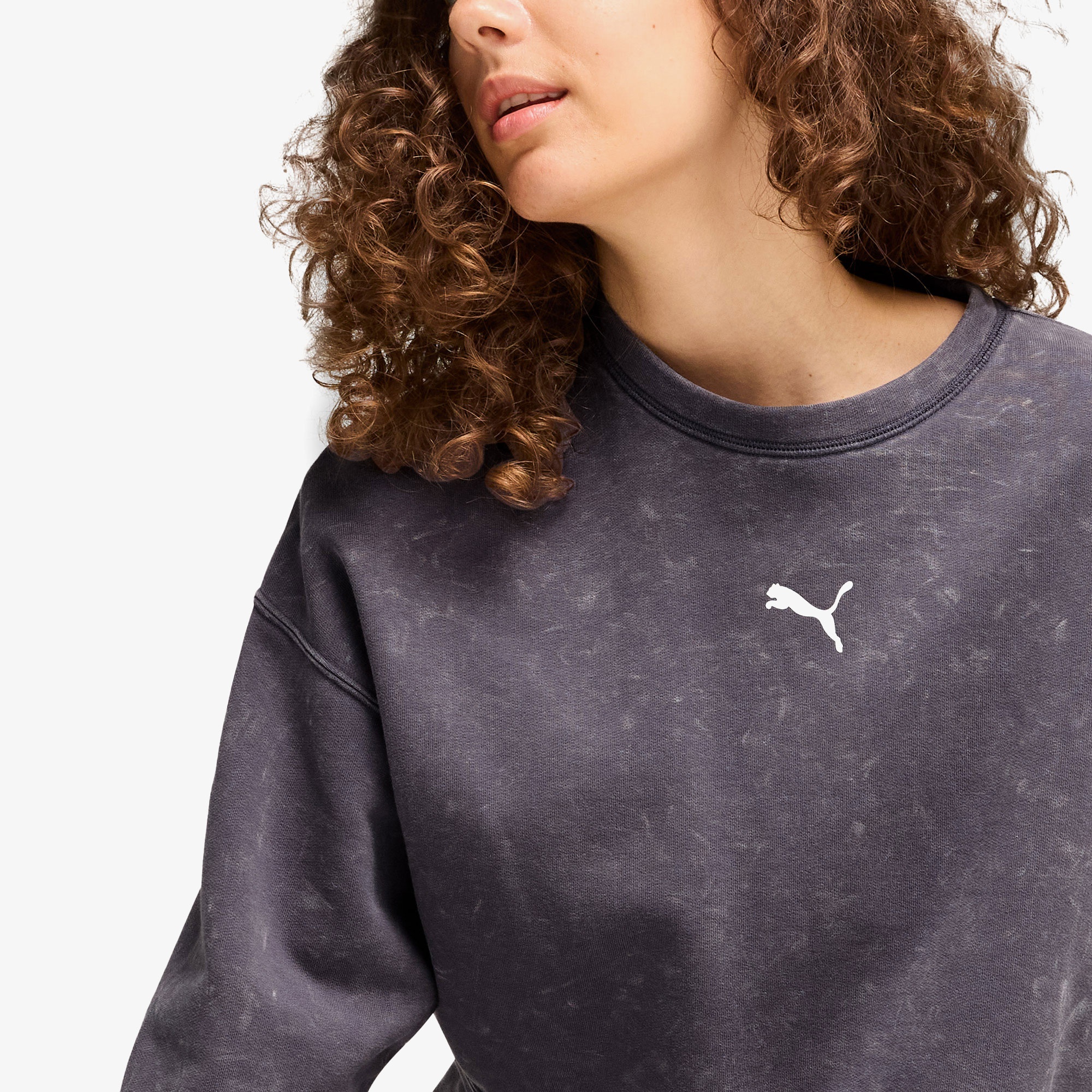 Puma Dare To Relaxed Washed Crew Kadın Gri Sweatshirt
