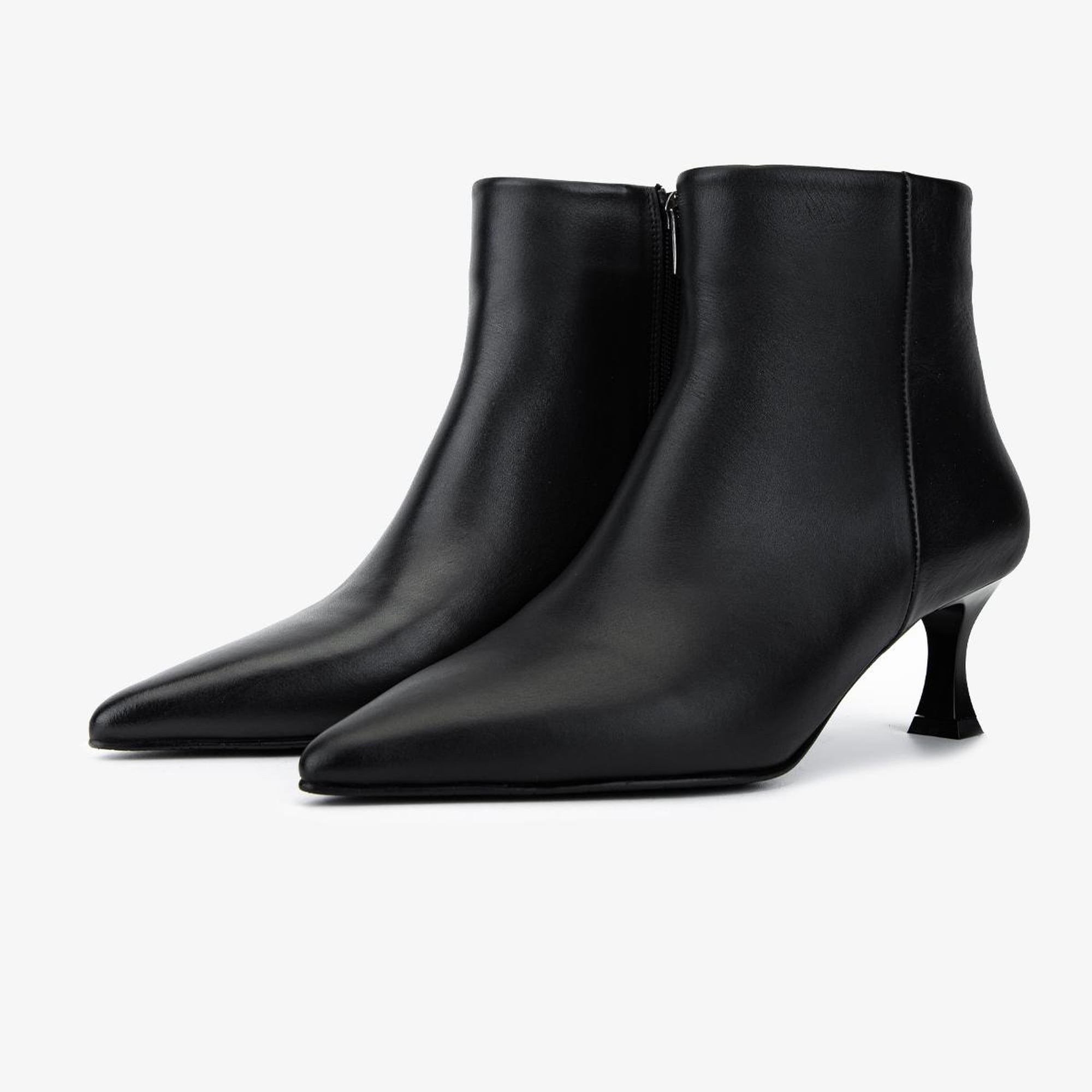 Valmenti Kadın Hakiki Deri Siyah Deri Topuklu Bot