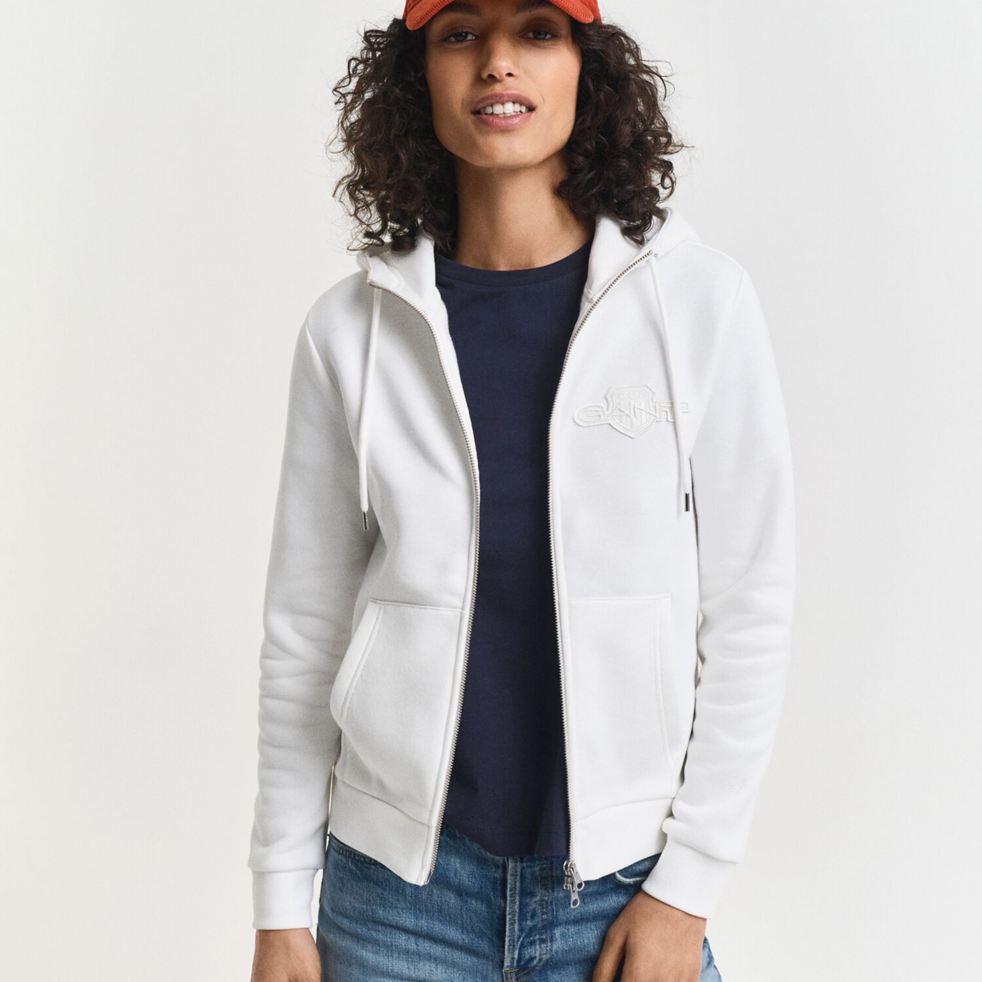 GANT Kadın Beyaz Regular Fit Kapüşonlu Fermuarlıı Sweatshirt
