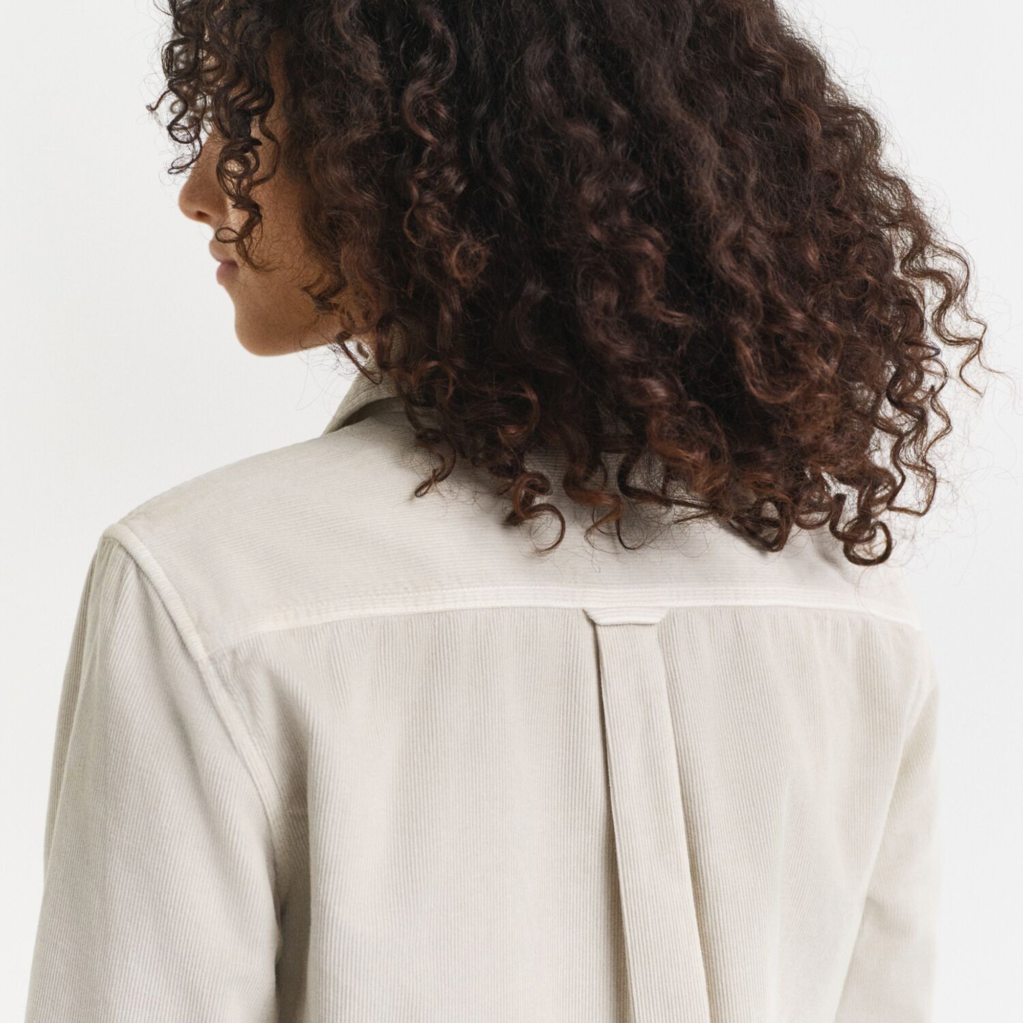 GANT Kadın Bej Regular Fit Bisiklet Yaka Gömlek