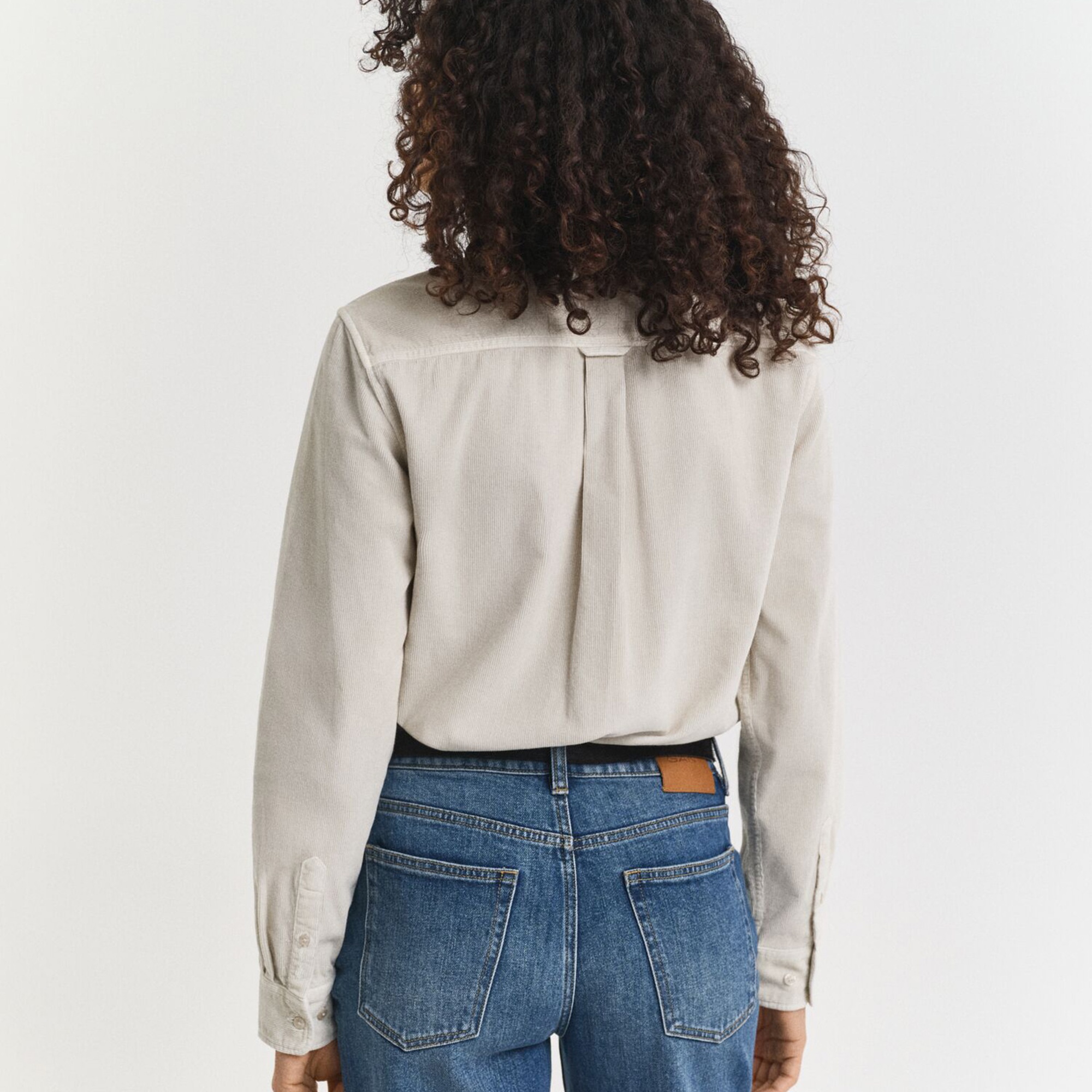 GANT Kadın Bej Regular Fit Bisiklet Yaka Gömlek