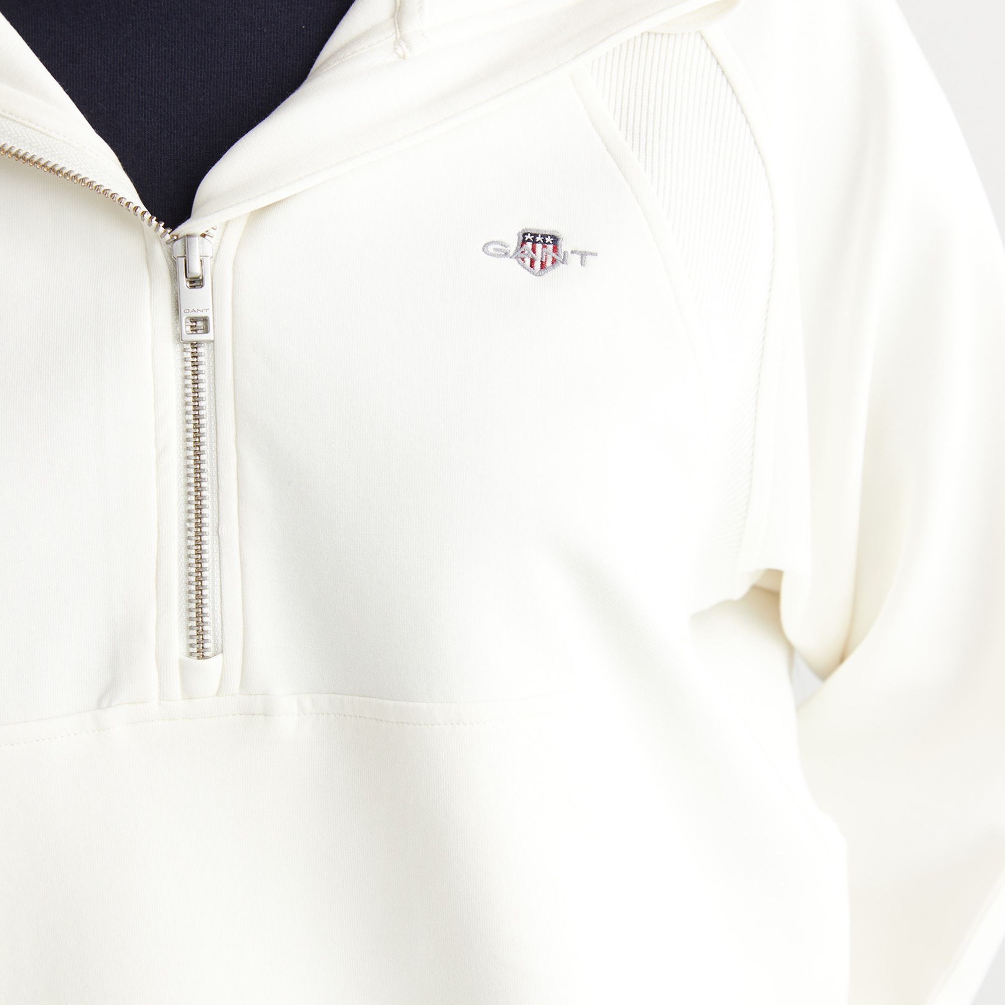 GANT Kadın Beyaz Regular Fit Kapüşonlu Sweatshirt