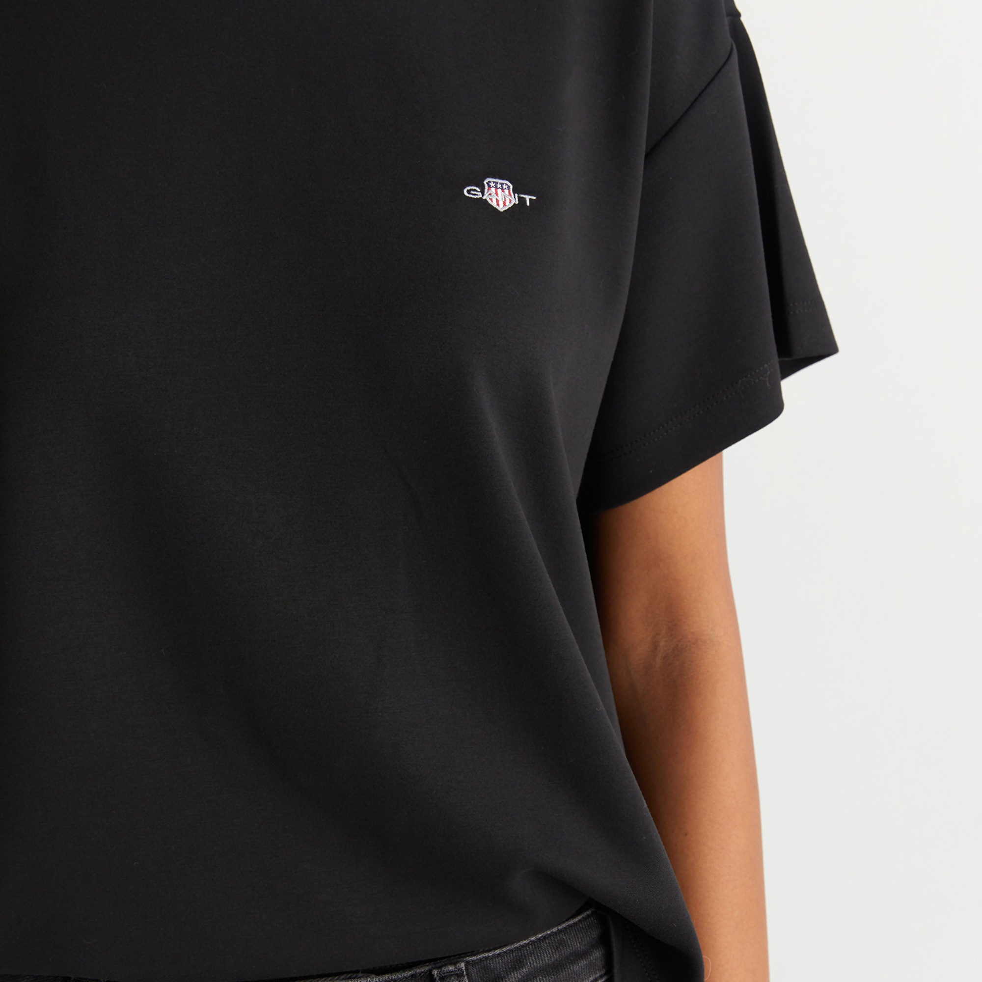 GANT Kadın Siyah Regular Fit Bisiklet Yaka T-Shirt