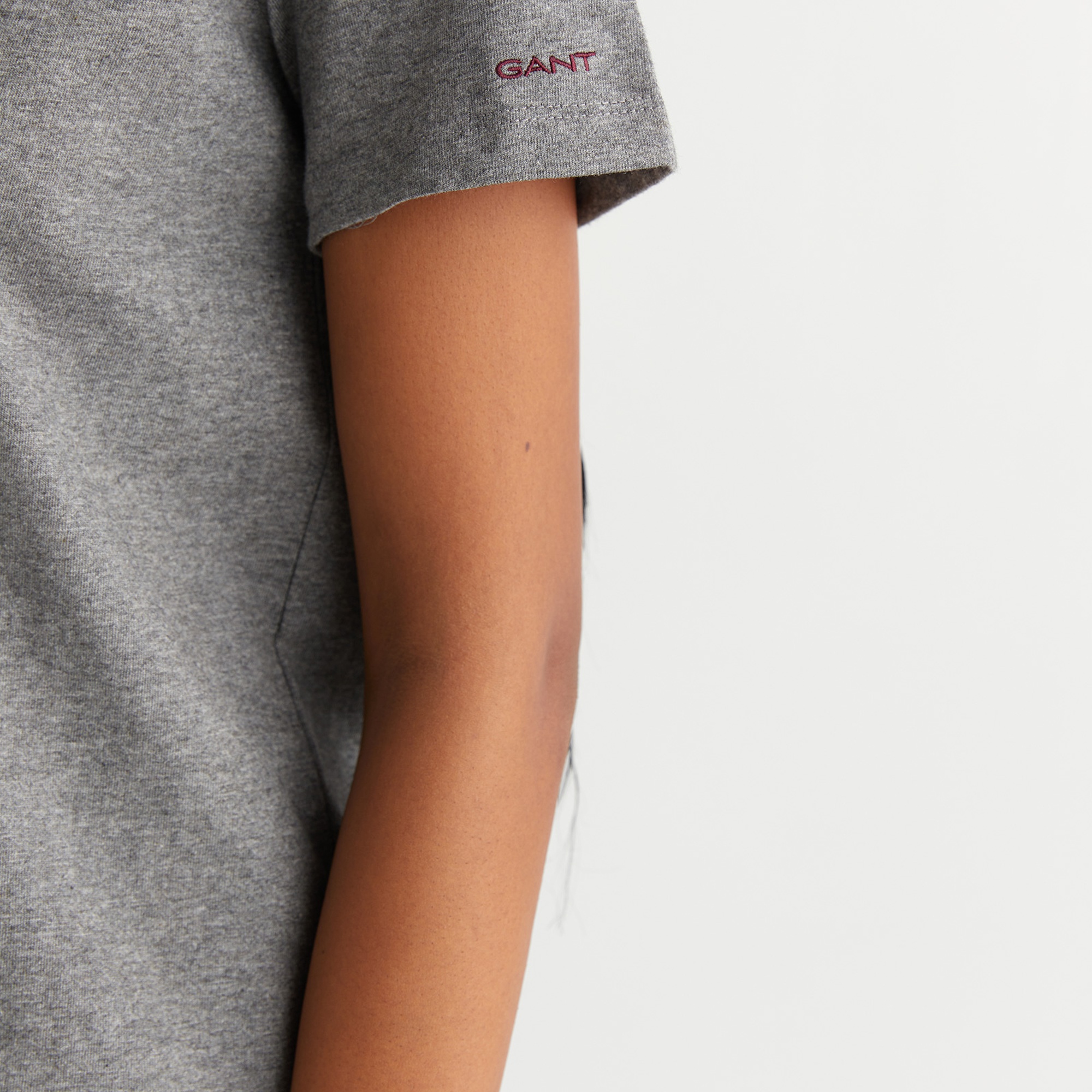 GANT Kadın Gri Regular Fit Bisiklet Yaka T-Shirt