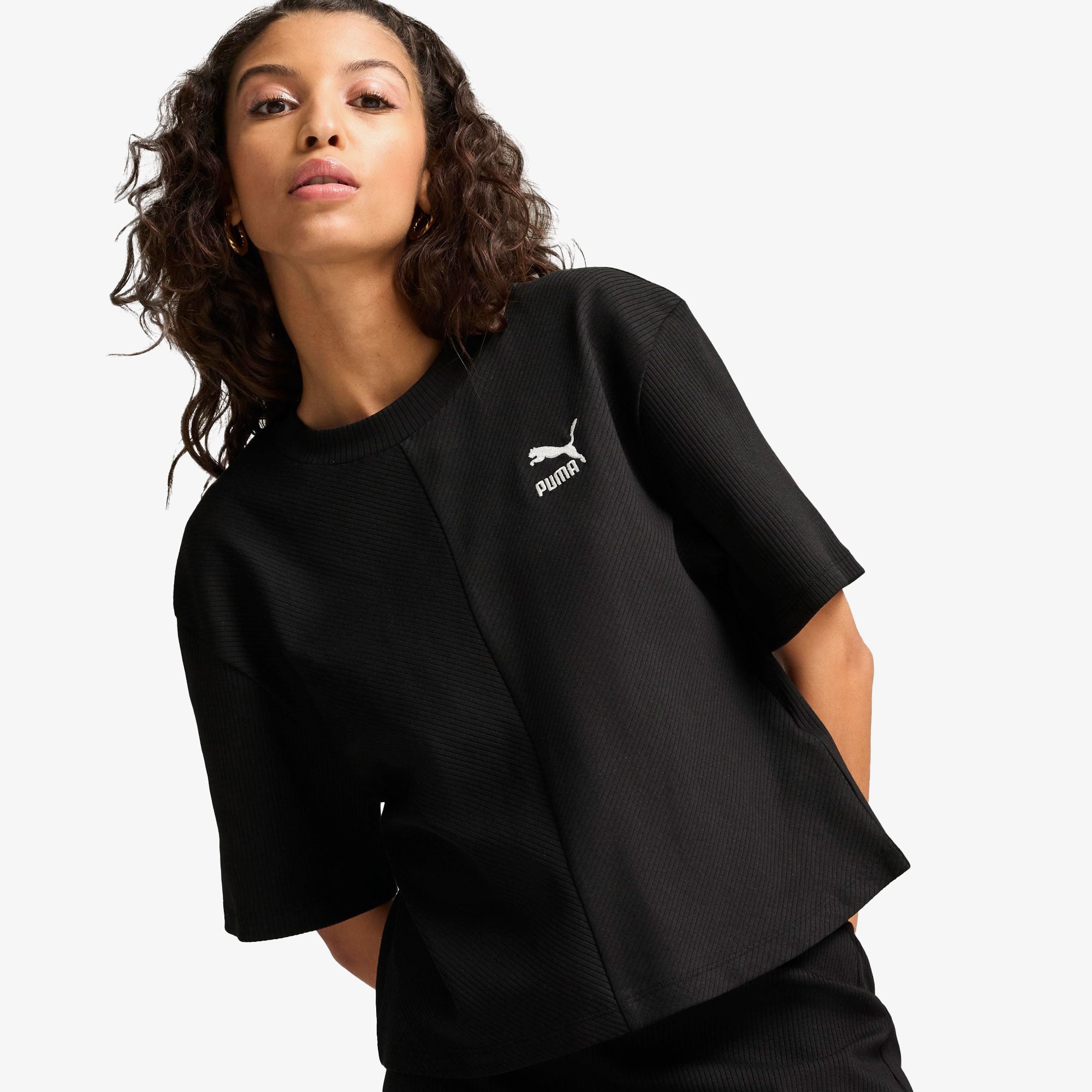  Puma Classıcs Ribbed Relaxed Kadın Siyah T-Shirt