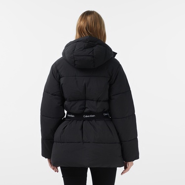  Calvin Klein Belted Midweight Puffer Kadın Siyah Mont