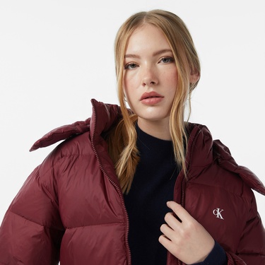  Calvin Klein Essential Midweight Puffer Kadın Kırmızı Mont