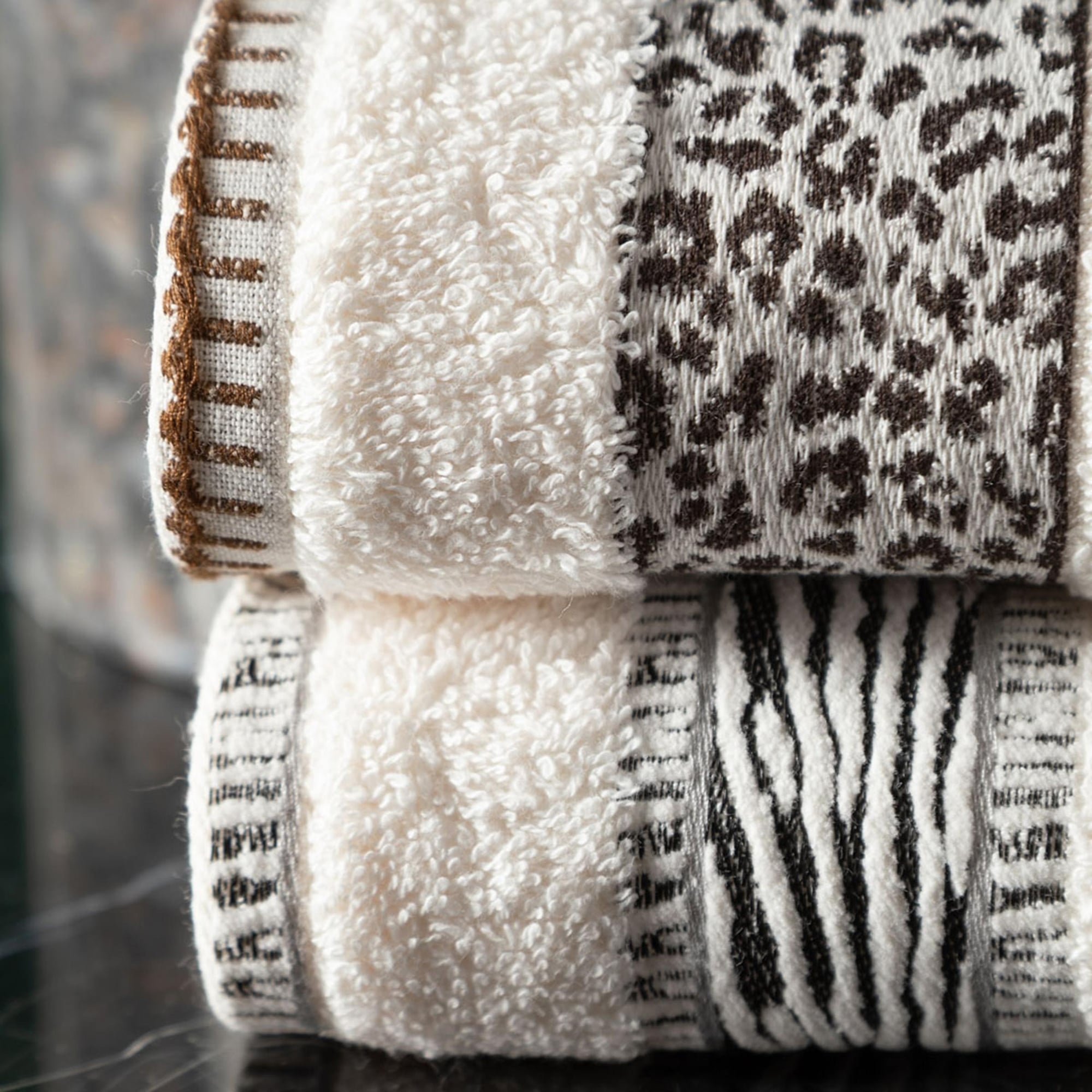 PENELOPE ZEBRA YÜZ HAVLUSU 50X80