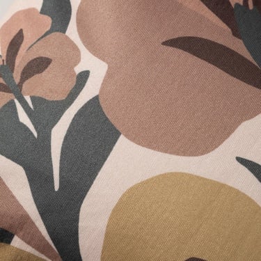  LILY FLOWERS KIRLENT RENKLİ 43X43