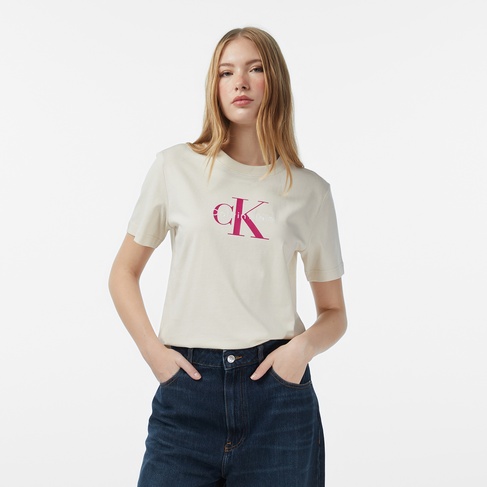  Calvin Klein Hero Classic Monologo Kadın Beyaz T-Shirt
