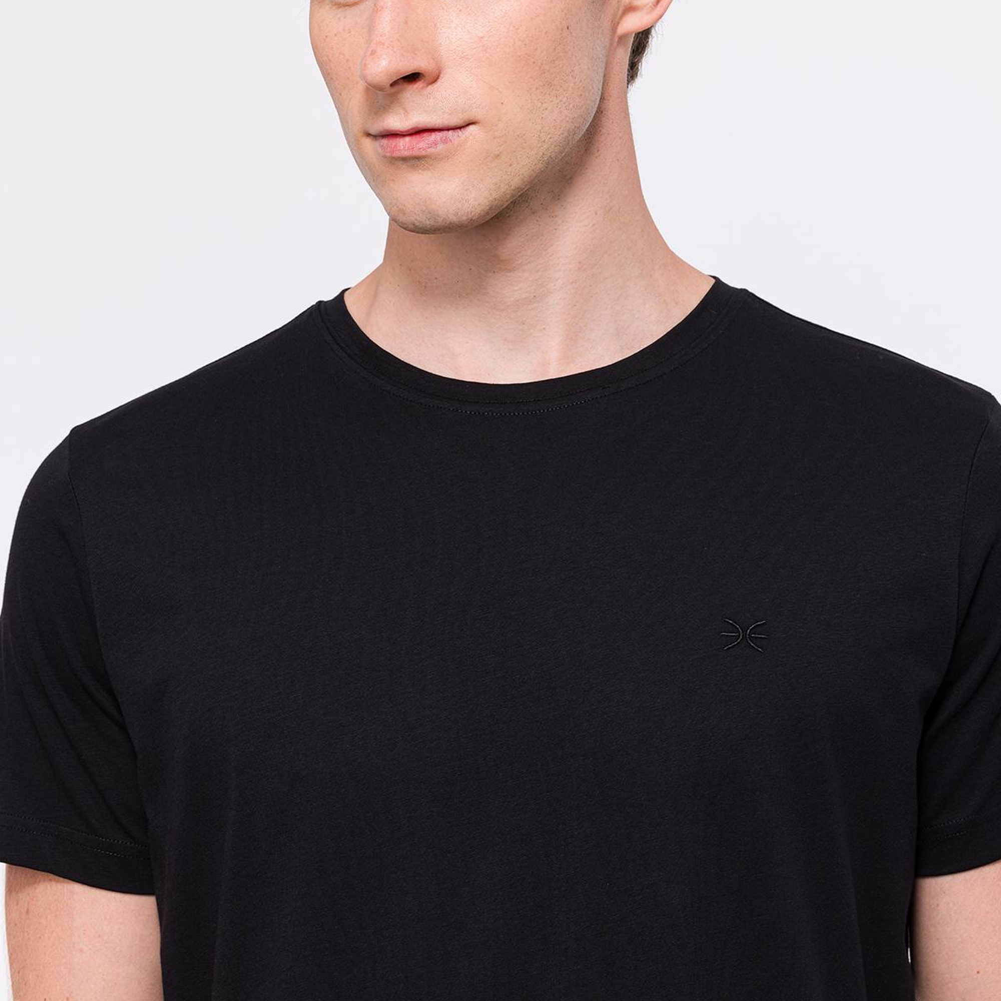 Erkek Siyah Organik Pamuklu Bisiklet Yaka T-Shirt