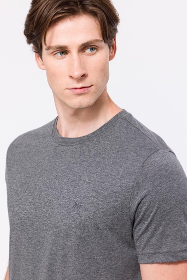  Erkek Gri Melanj Organik Pamuklu Bisiklet Yaka T-Shirt