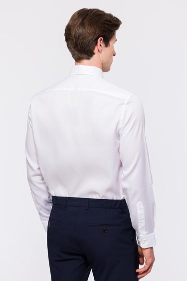  Erkek Beyaz Cooper Fit Düğmeli Yaka Klasik Gömlek