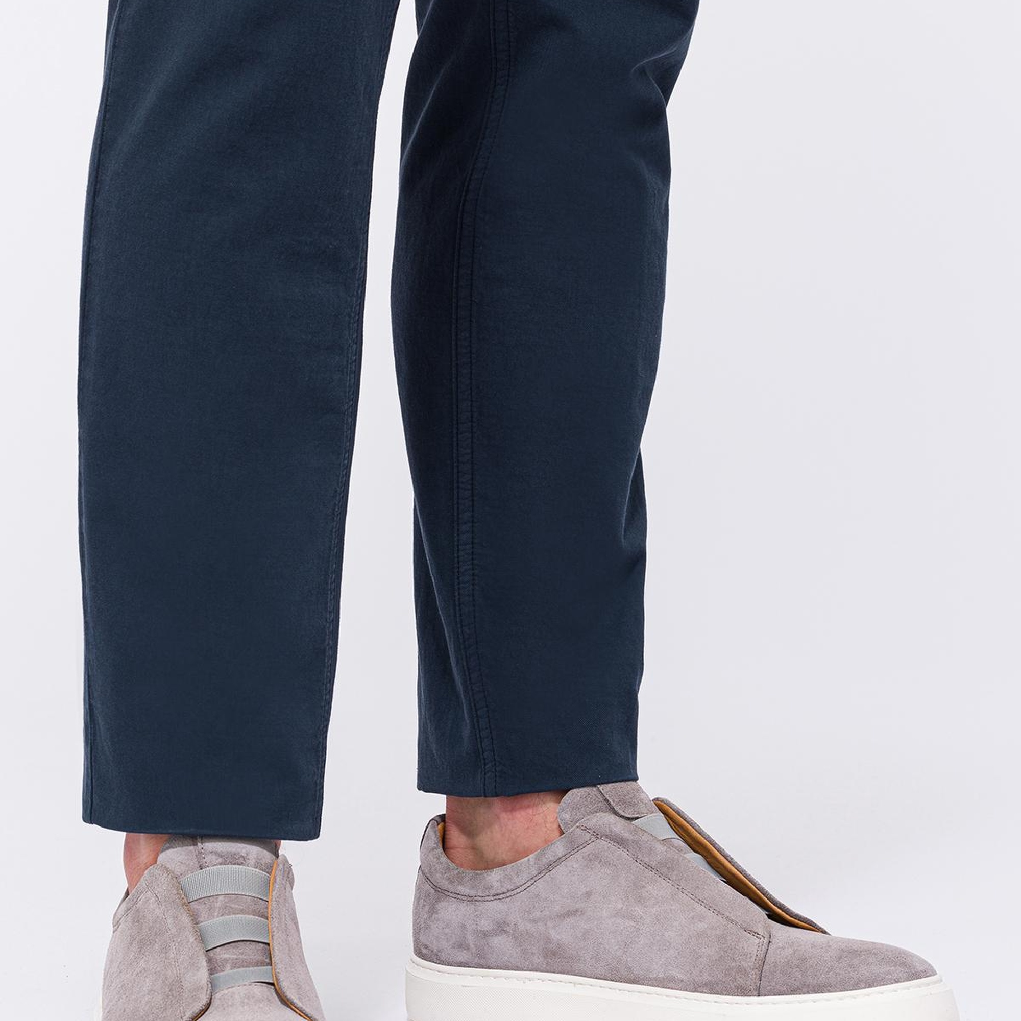 Erkek Gri Bağcıksız Süet Sneaker