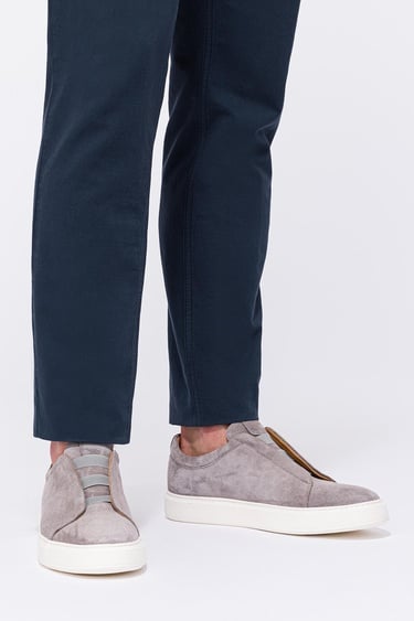  Erkek Gri Bağcıksız Süet Sneaker