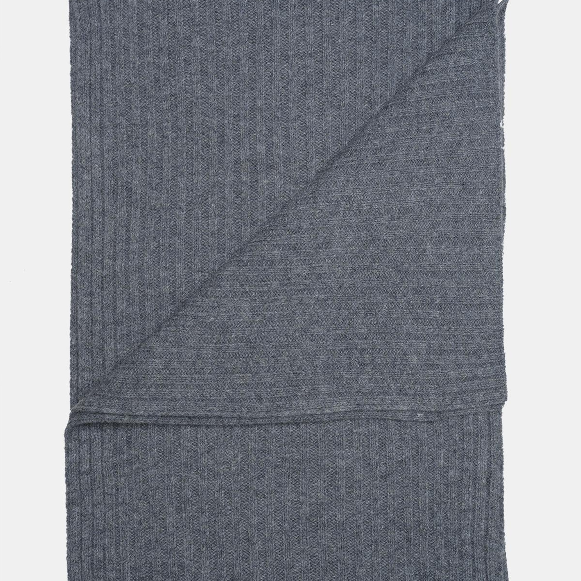 Erkek Gri Yün Kaşkol