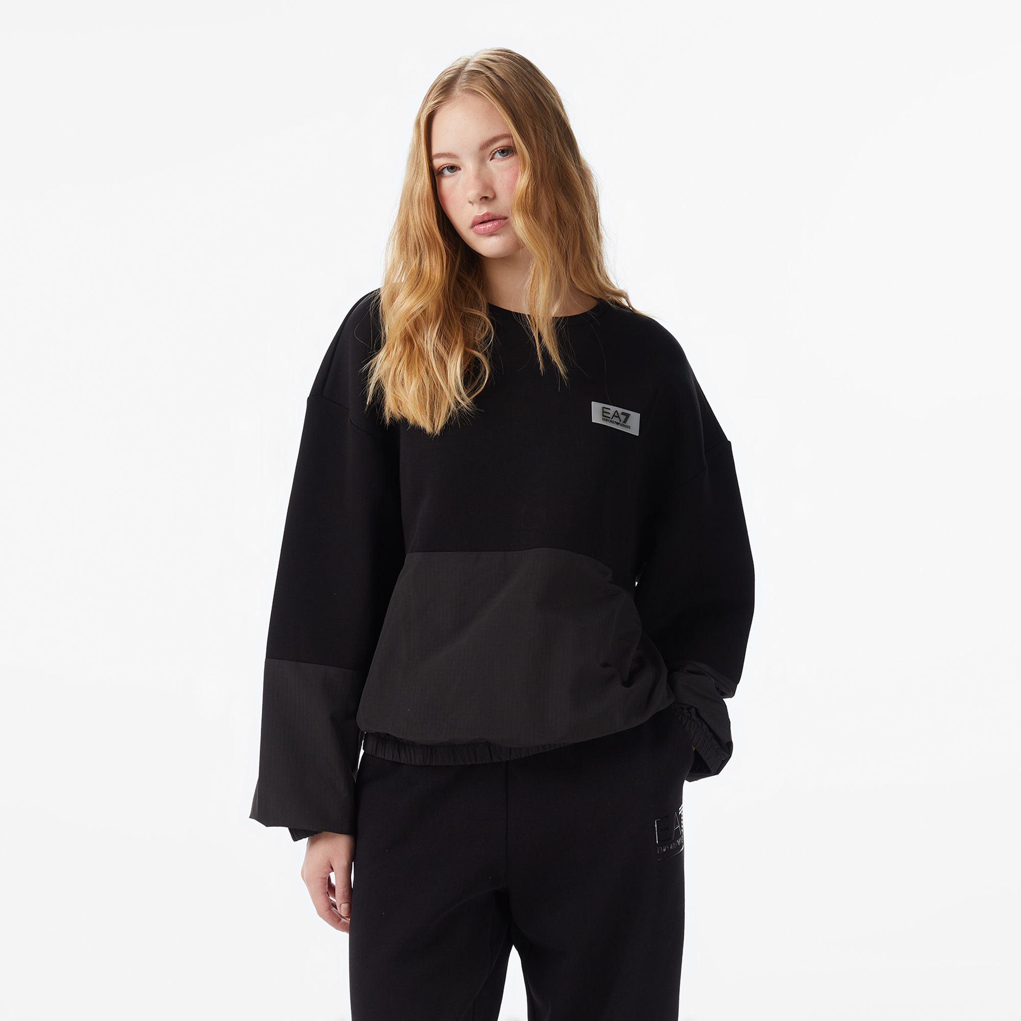  Emporio Armani Contemporary Sport Kadın Siyah Sweatshirt