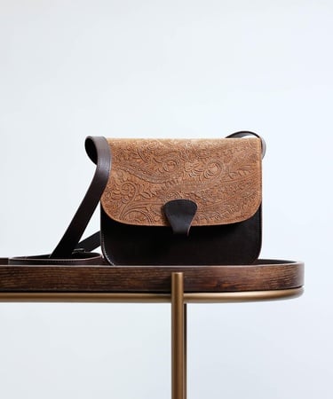  YARGICI Şal Baskılı Süet Garnili Deri Çapraz Çanta