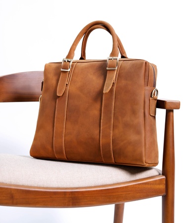  YARGICI Deri Laptop Çantası