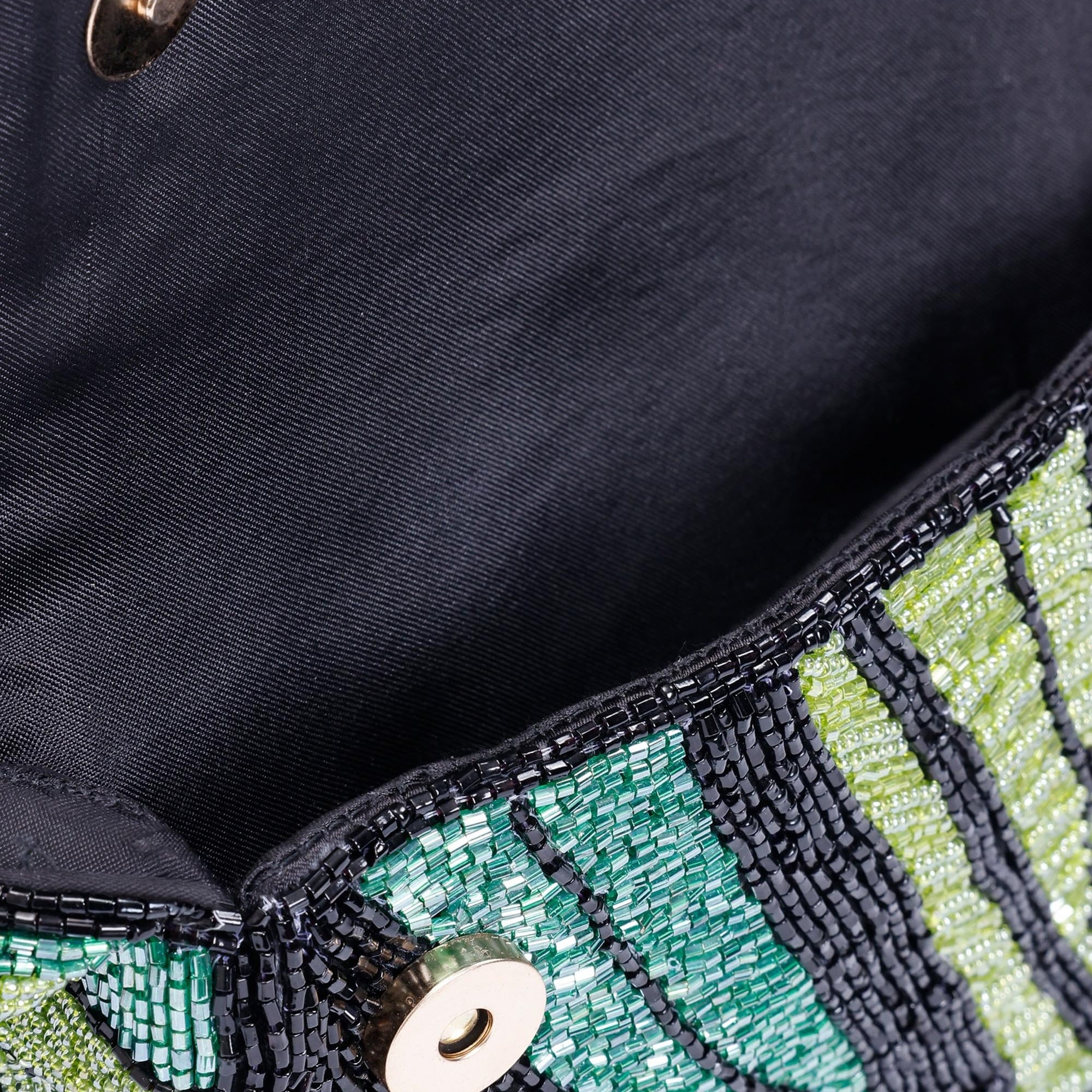 YARGICI İşlemeli Portföy