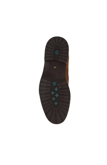  George Hogg Erkek Bot