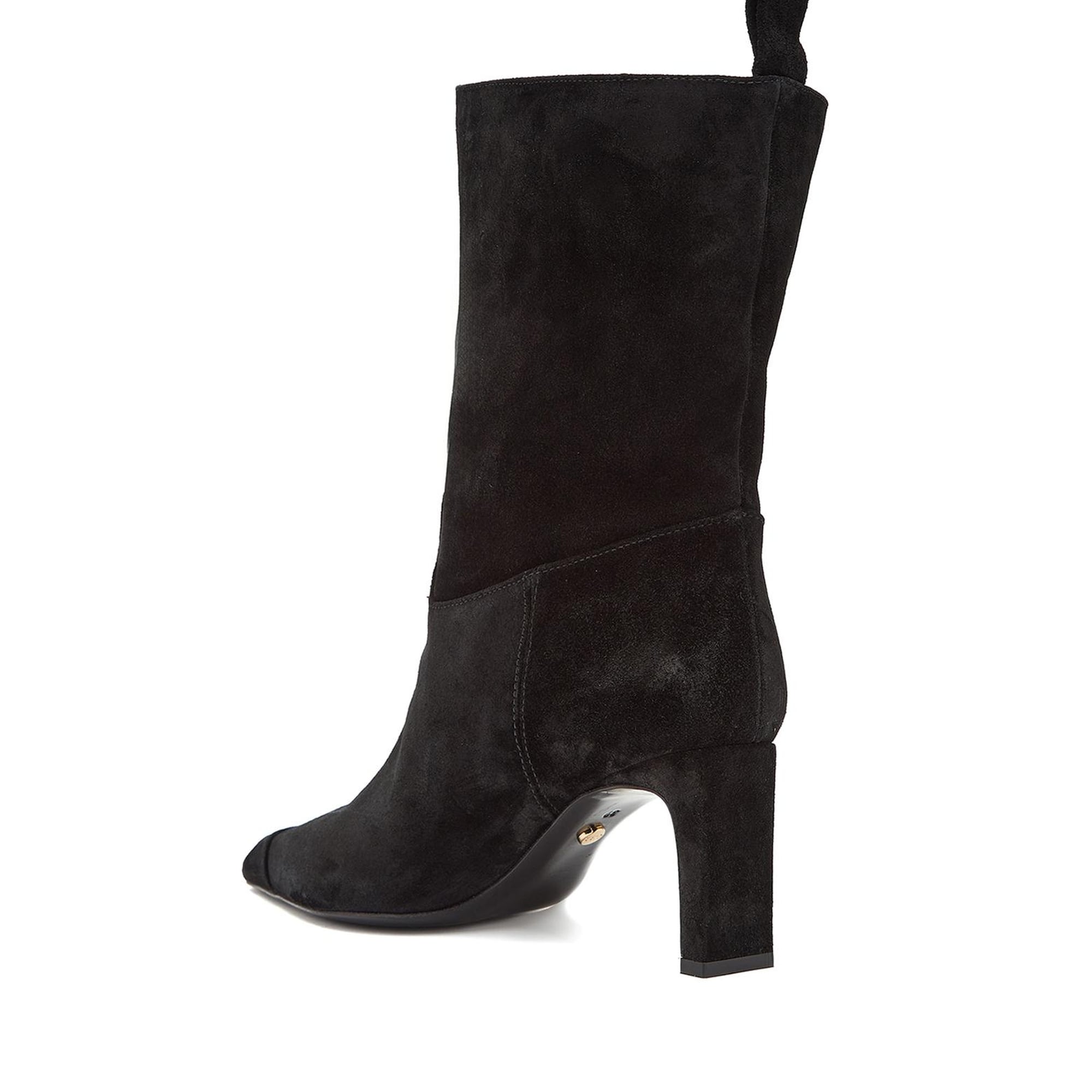 George Hogg Kadın Bot